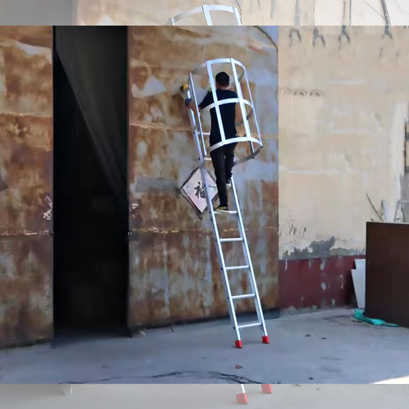 ชานบันไดเซอร์วิสแบบอลูมิเนียมอัลลอยด์ Aluminum Service Ladder 3.1 เมตร