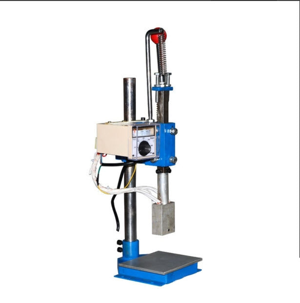 เครื่องปั๊มโลโก้ BYON รุ่น BY-851 กำลังไฟ 200 วัตต์ ขนาดโลโก้ 3 x 5 ซม. Heat Stamping Machine