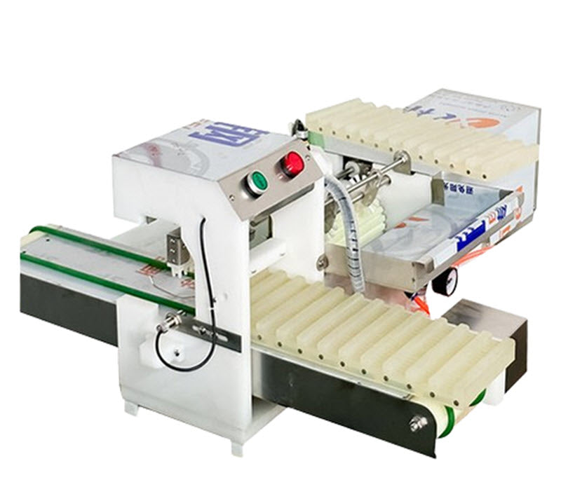 เครื่องเสียบไม้พรมหญ้าอัตโนมัติ สแตนเลส ขนาดเล็ก สำหรับเนื้อวัวและเนื้อแกะ