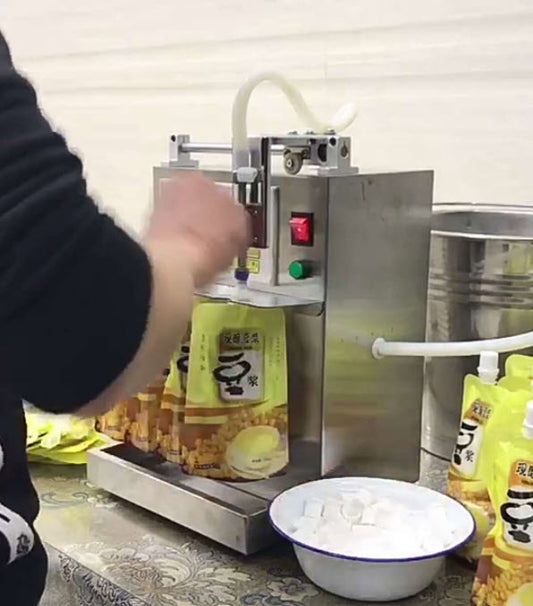 เครื่องบรรจุของเหลว 4 หัวจ่าย Liquid Filling Machine Stand Bag